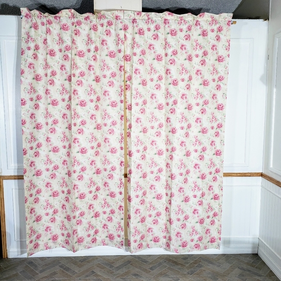 VtgWest Point Stevens Curtain Panels Roses 84Wx86L